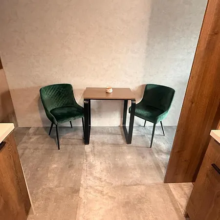 Svarog Unique By Chors Apartmán *